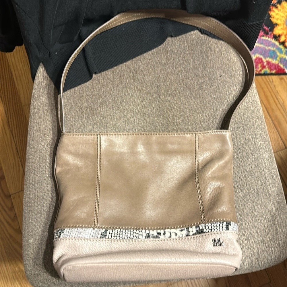 The sak leather shoulder bag